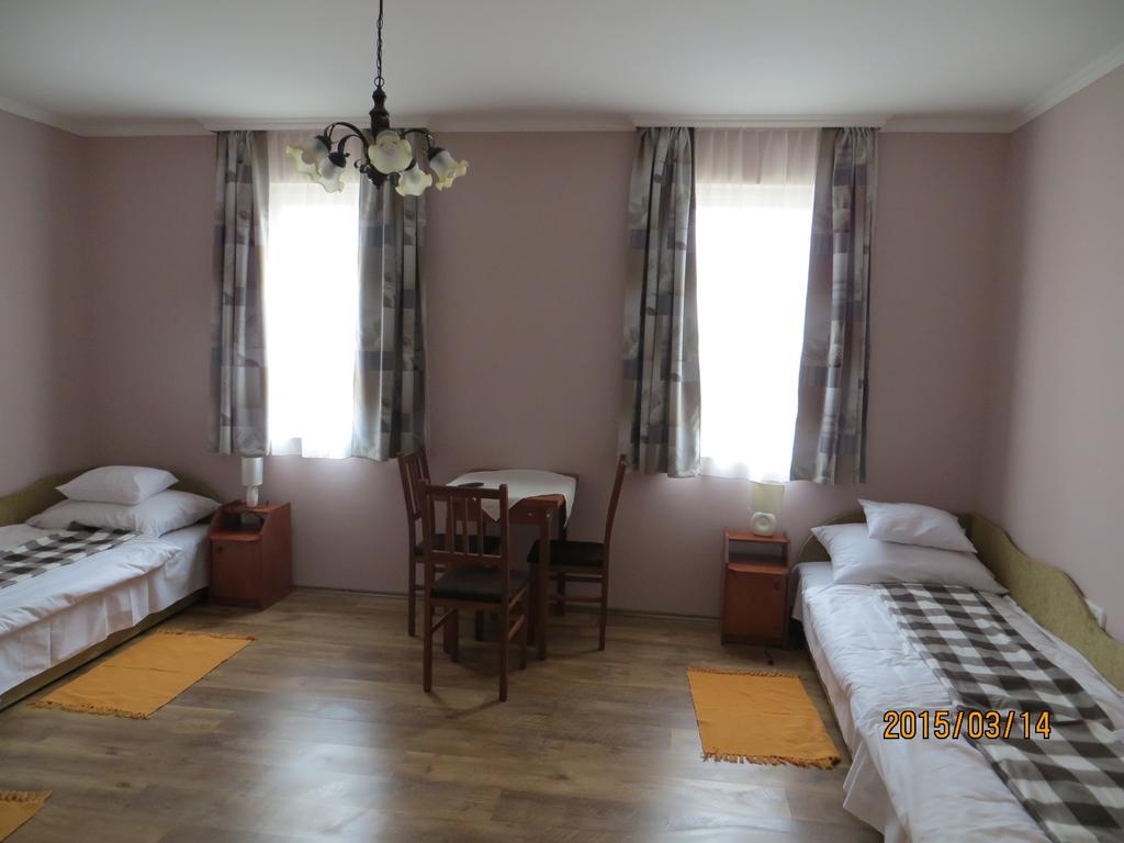 Kiserdő Vendégház Rajka Extérieur photo